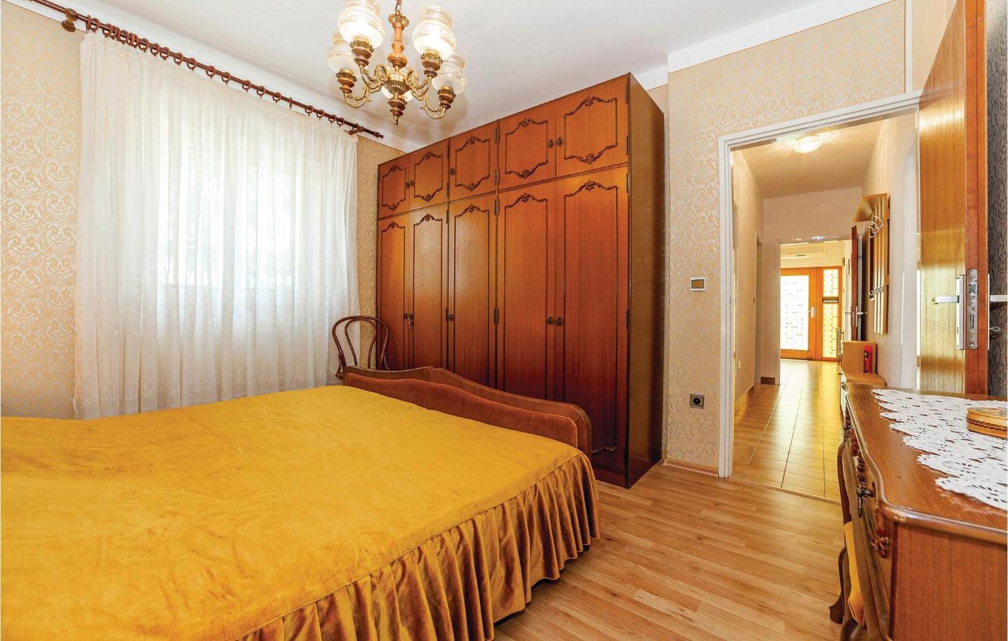 Nice Apartment In Crikvenica With House Sea View מראה חיצוני תמונה